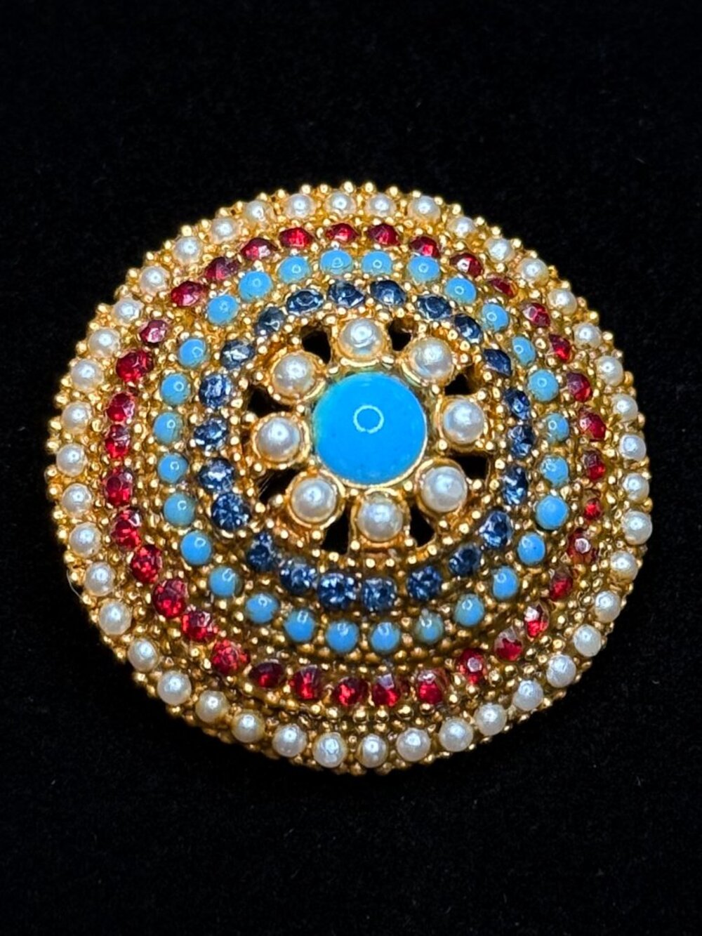 VTG Red White & Blue Gold Tone Arthur Pepper ART signed Domed Gold Tone Brooch